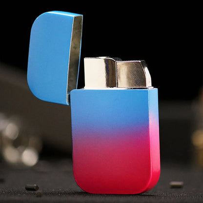 Briquet à flamme colorée ouvert vu de face